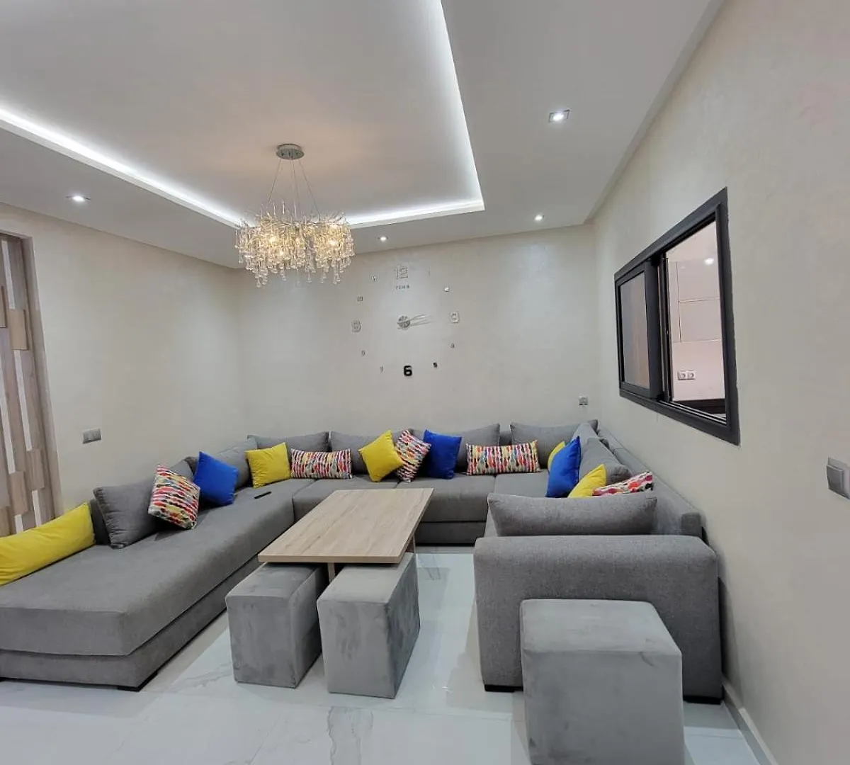 Appartement Confort Et Spacieux Pour Familles アガディール アパート