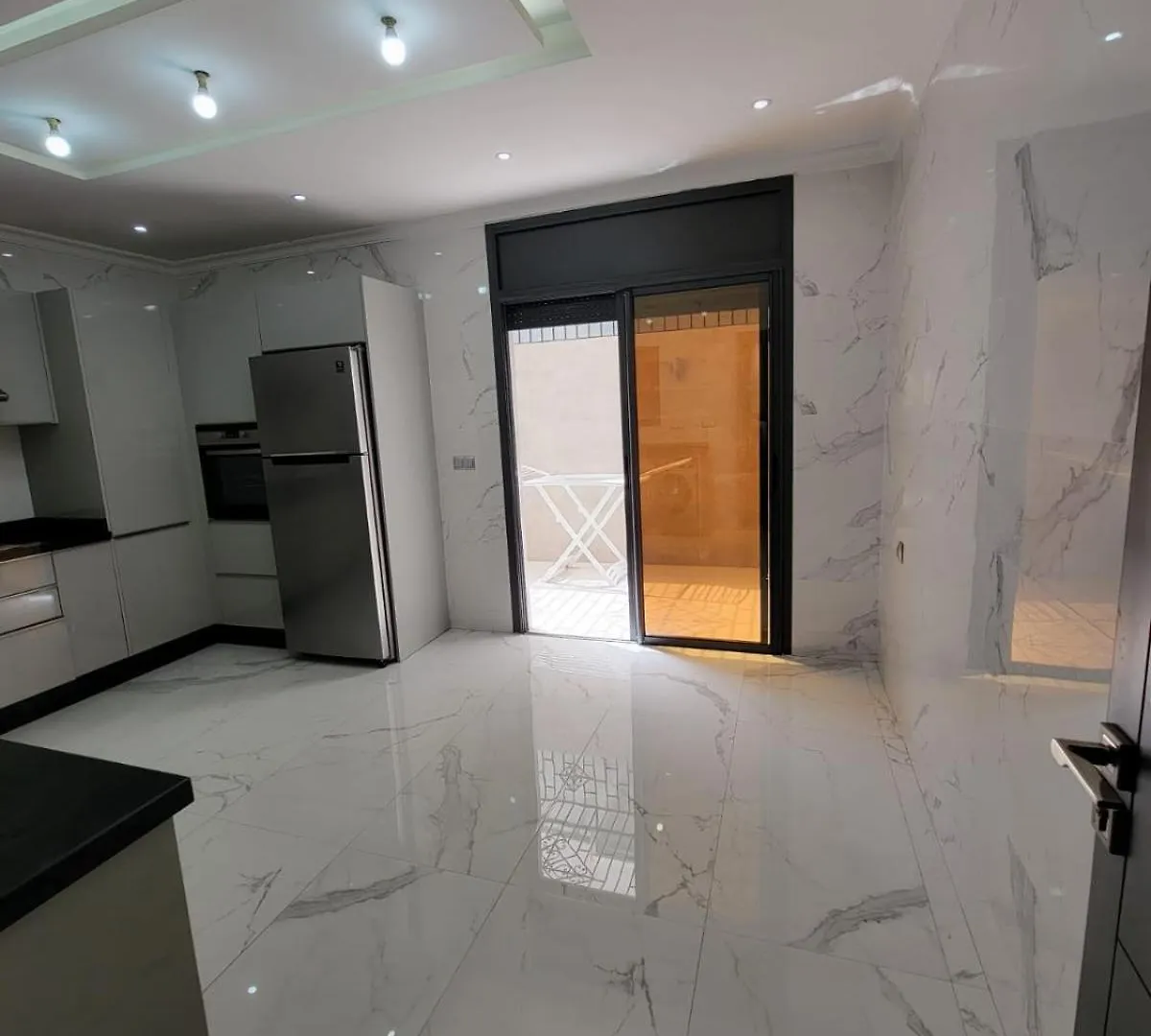Appartement Confort Et Spacieux Pour Familles アガディール アパート