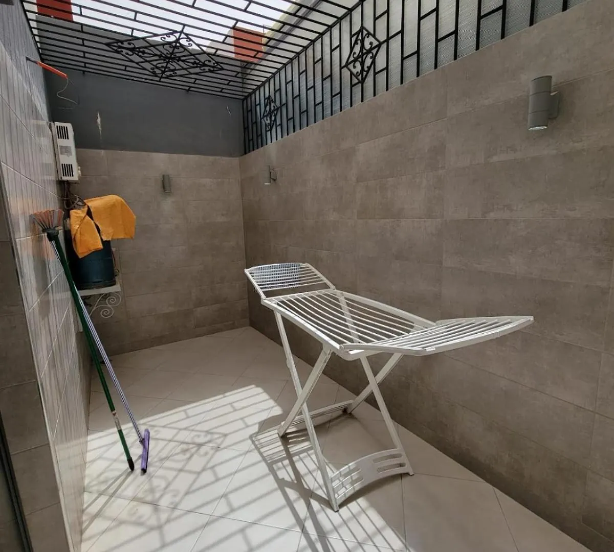 Appartement Confort Et Spacieux Pour Familles アガディール
